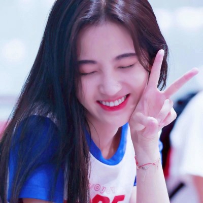 港风潮流真人女生头像,谁能拒绝😍 女生头像 第30张 港风潮流真人女生头像,谁能拒绝😍 女生头像 第30张