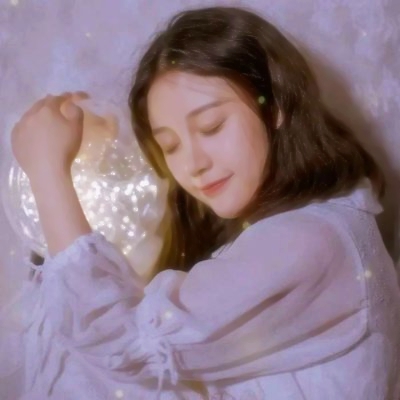 氛围感满满的真人美女微信头像大全✨ 女生头像 第5张