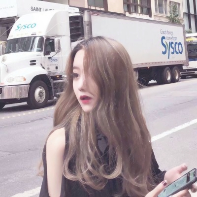 港风潮流真人女生头像,谁能拒绝😍 女生头像 第21张 港风潮流真人女生头像,谁能拒绝😍 女生头像 第21张