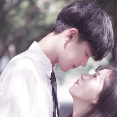 💕超绝!真人唯美一对两张情侣头像来袭 情侣头像 第1张 💕超绝!真人唯美一对两张情侣头像来袭 情侣头像 第1张