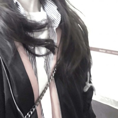 个性女生必备！不露脸的身体部位头像超绝✨ 女生头像 第21张