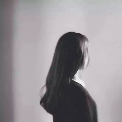 微信背影头像女生唯美，每一张都充满了故事感 女生头像 第6张