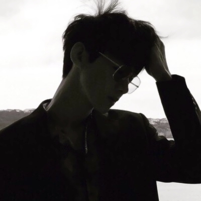 超绝!真人黑白男生头像来袭✨ 男生头像 第1张 超绝!真人黑白男生头像来袭✨ 男生头像 第1张