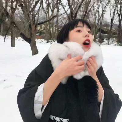 时尚感拉满的真人头像女✨ 女生头像 第24张 时尚感拉满的真人头像女✨ 女生头像 第24张