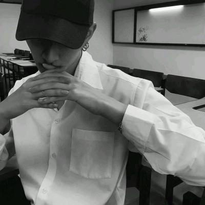 超绝!真人黑白男生头像来袭✨ 男生头像 第18张 超绝!真人黑白男生头像来袭✨ 男生头像 第18张