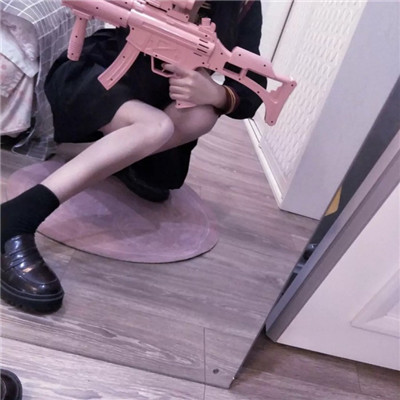 超飒!女生拿枪吃鸡头像来袭✨ 女生头像 第8张 超飒!女生拿枪吃鸡头像来袭✨ 女生头像 第8张