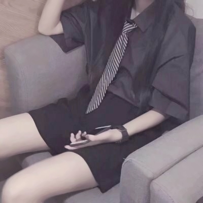 绝美部位短裙女头来袭,不露脸也超绝✨ 女生头像 第6张 绝美部位短裙女头来袭,不露脸也超绝✨ 女生头像 第6张