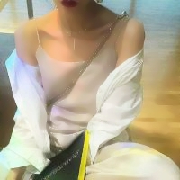 绝美露锁骨不露脸真人女生头像来袭💃 女生头像 第13张 绝美露锁骨不露脸真人女生头像来袭💃 女生头像 第13张