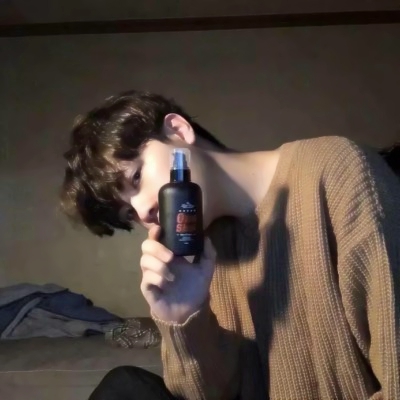 酷帅来袭!真人高清高冷男生头像大全✨ 男生头像 第3张 酷帅来袭!真人高清高冷男生头像大全✨ 男生头像 第3张