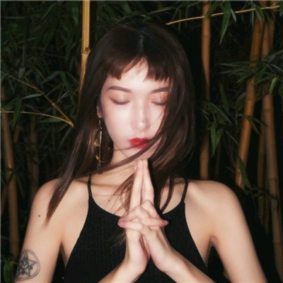 👭真人版优质魅力闺蜜头像来袭！ 友情头像 第1张