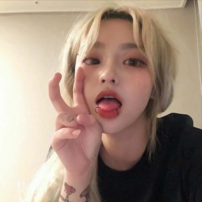 原宿风女生真人酷飒头像来袭✨ 女生头像 第19张 原宿风女生真人酷飒头像来袭✨ 女生头像 第19张