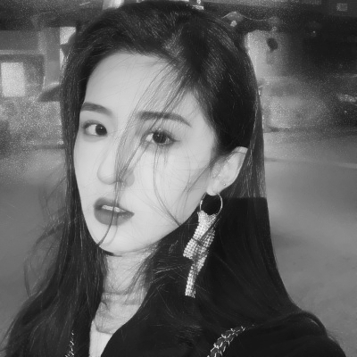 黑白高冷真人女生头像来袭✨ 女生头像 第29张 黑白高冷真人女生头像来袭✨ 女生头像 第29张