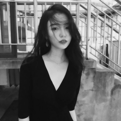 超有感觉,黑白系伤感真人女生头像来袭 女生头像 第18张 超有感觉,黑白系伤感真人女生头像来袭 女生头像 第18张