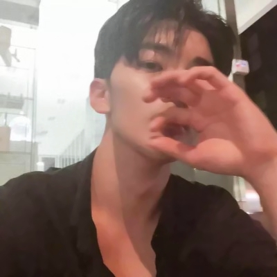 酷帅来袭!真人高清高冷男生头像大全✨ 男生头像 第7张 酷帅来袭!真人高清高冷男生头像大全✨ 男生头像 第7张