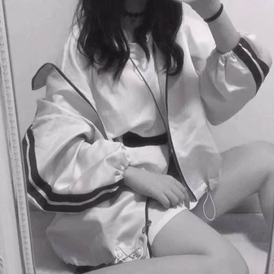绝美部位短裙女头来袭,不露脸也超绝✨ 女生头像 第14张 绝美部位短裙女头来袭,不露脸也超绝✨ 女生头像 第14张