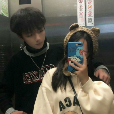 头像情侣一人一半双人，超甜超有默契💕 情侣头像 第19张