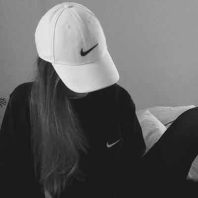 那些透着寂寞感的真人女生头像 女生头像 第9张 那些透着寂寞感的真人女生头像 女生头像 第9张
