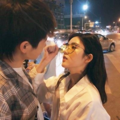 超酷!真人情侣双人超拽头像来袭 情侣头像 第3张 超酷!真人情侣双人超拽头像来袭 情侣头像 第3张