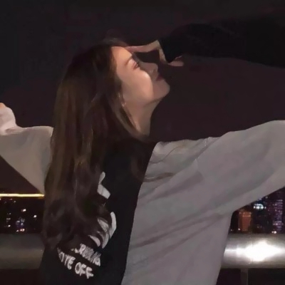 头像情侣一人一半双人，超甜超有默契💕 情侣头像 第16张