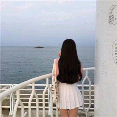🌊绝美!海边女生背影微信头像大全 女生头像 第15张 🌊绝美!海边女生背影微信头像大全 女生头像 第15张