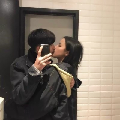 头像情侣一人一半双人，超甜超有默契💕 情侣头像 第7张