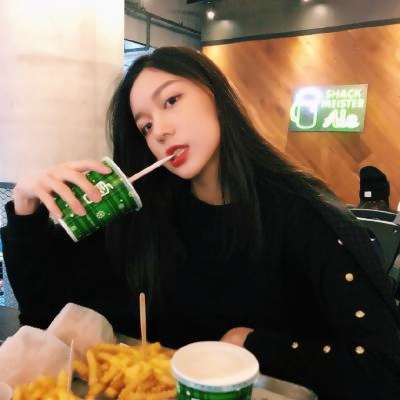 🔥巨好看的真人女生头像来袭 女生头像 第23张 🔥巨好看的真人女生头像来袭 女生头像 第23张
