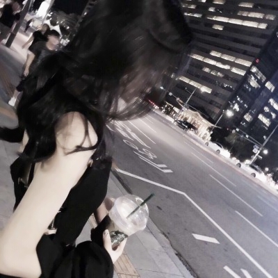 绝美真人御姐头像大合集来啦✨ 女生头像 第11张