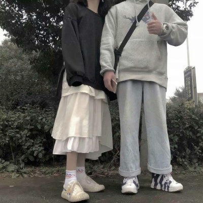 头像情侣一人一半双人，超甜超有默契💕 情侣头像 第22张