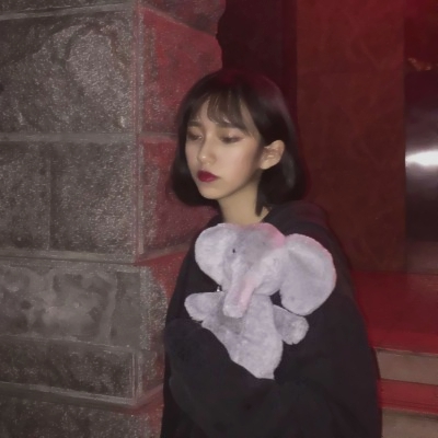 绝美!QQ女生必备的优质真人头像大全✨ 女生头像 第5张 绝美!QQ女生必备的优质真人头像大全✨ 女生头像 第5张