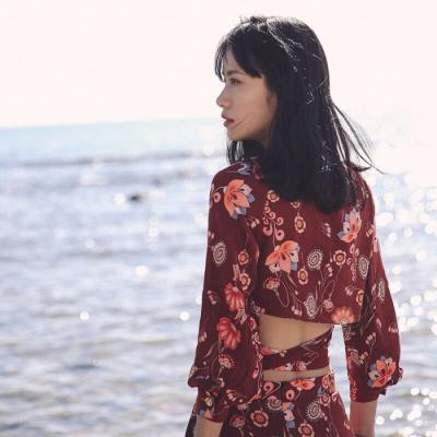 🌊绝美!海边女生背影微信头像大全 女生头像 第18张 🌊绝美!海边女生背影微信头像大全 女生头像 第18张