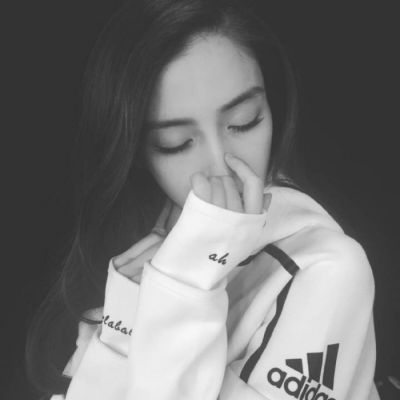 那些透着寂寞感的真人女生头像 女生头像 第7张 那些透着寂寞感的真人女生头像 女生头像 第7张