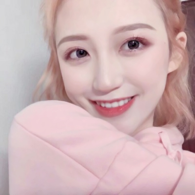 超甜预警❗爱笑女生真人QQ头像大集合 女生头像 第1张 超甜预警❗爱笑女生真人QQ头像大集合 女生头像 第1张