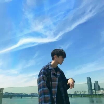 帅炸啦🔥男生酷帅真人图片头像来袭 男生头像 第32张