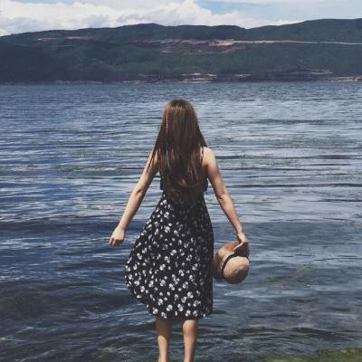 🌊绝美!海边女生背影微信头像大全 女生头像 第16张 🌊绝美!海边女生背影微信头像大全 女生头像 第16张