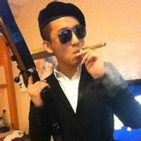 酷帅来袭!男人戴墨镜头像大全 男生头像 第4张 酷帅来袭!男人戴墨镜头像大全 男生头像 第4张