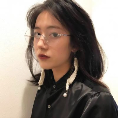 超赞!戴眼镜头像女生图片大放送👓 女生头像 第11张 超赞!戴眼镜头像女生图片大放送👓 女生头像 第11张