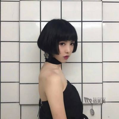 酷飒来袭！霸气短发女生头像大全💥 女生头像 第8张