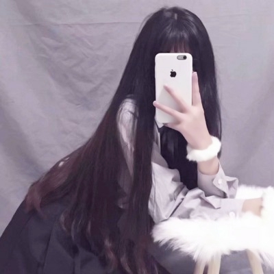 爱了!女孩拿手机挡脸图片头像合辑来袭🥳 女生头像 第30张 爱了!女孩拿手机挡脸图片头像合辑来袭🥳 女生头像 第30张