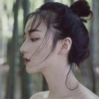 女生侧脸背影头像,超有氛围感✨ 女生头像 第11张 女生侧脸背影头像,超有氛围感✨ 女生头像 第11张