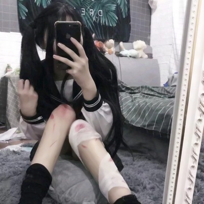 被这组短裙部位女生头像美哭啦🥰 女生头像 第9张