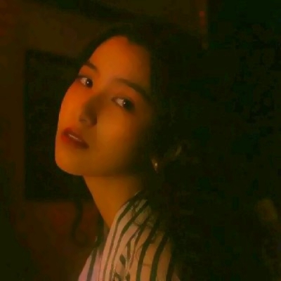 绝了!港式复古女生头像大集合✨ 女生头像 第6张 绝了!港式复古女生头像大集合✨ 女生头像 第6张