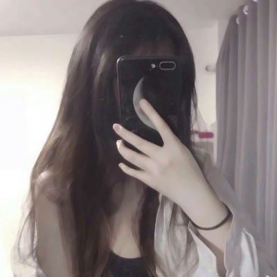 爱了!女孩拿手机挡脸图片头像合辑来袭🥳 女生头像 第4张 爱了!女孩拿手机挡脸图片头像合辑来袭🥳 女生头像 第4张