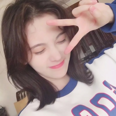 时尚气质美女微信头像来袭✨ 女生头像 第17张