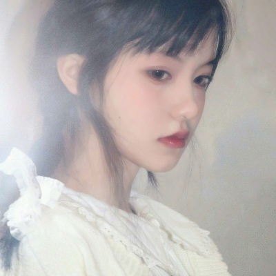美哭！这些小姐姐头像堪称颜值天花板😍 女生头像 第25张