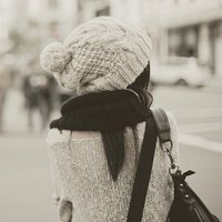 被这组孤独感拉满的女生背影头像美哭😭 女生头像 第3张 被这组孤独感拉满的女生背影头像美哭😭 女生头像 第3张