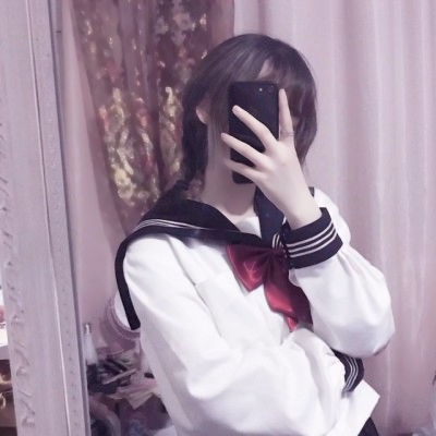 爱了!女孩拿手机挡脸图片头像合辑来袭🥳 女生头像 第1张 爱了!女孩拿手机挡脸图片头像合辑来袭🥳 女生头像 第1张