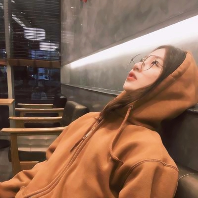 超赞!戴眼镜头像女生图片大放送👓 女生头像 第16张 超赞!戴眼镜头像女生图片大放送👓 女生头像 第16张