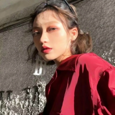 绝美真人个性气质女生高清头像来啦🥰 女生头像 第10张