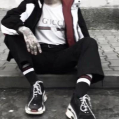 宝藏✨男生不露脸休闲头像来袭 男生头像 第13张