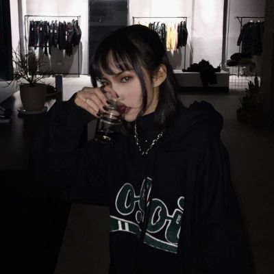 拽姐必备！QQ霸气社会人女头来袭💥 女生头像 第8张